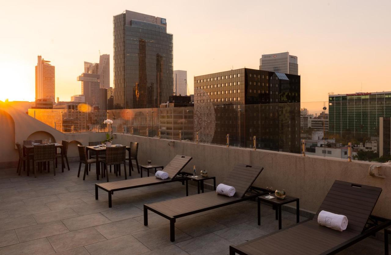 فندق أجنحة يوروستارز زونا روزا مدينة مكسيكو المظهر الخارجي الصورة Rooftop pool at the Hotel Indigo Los Angeles Downtown