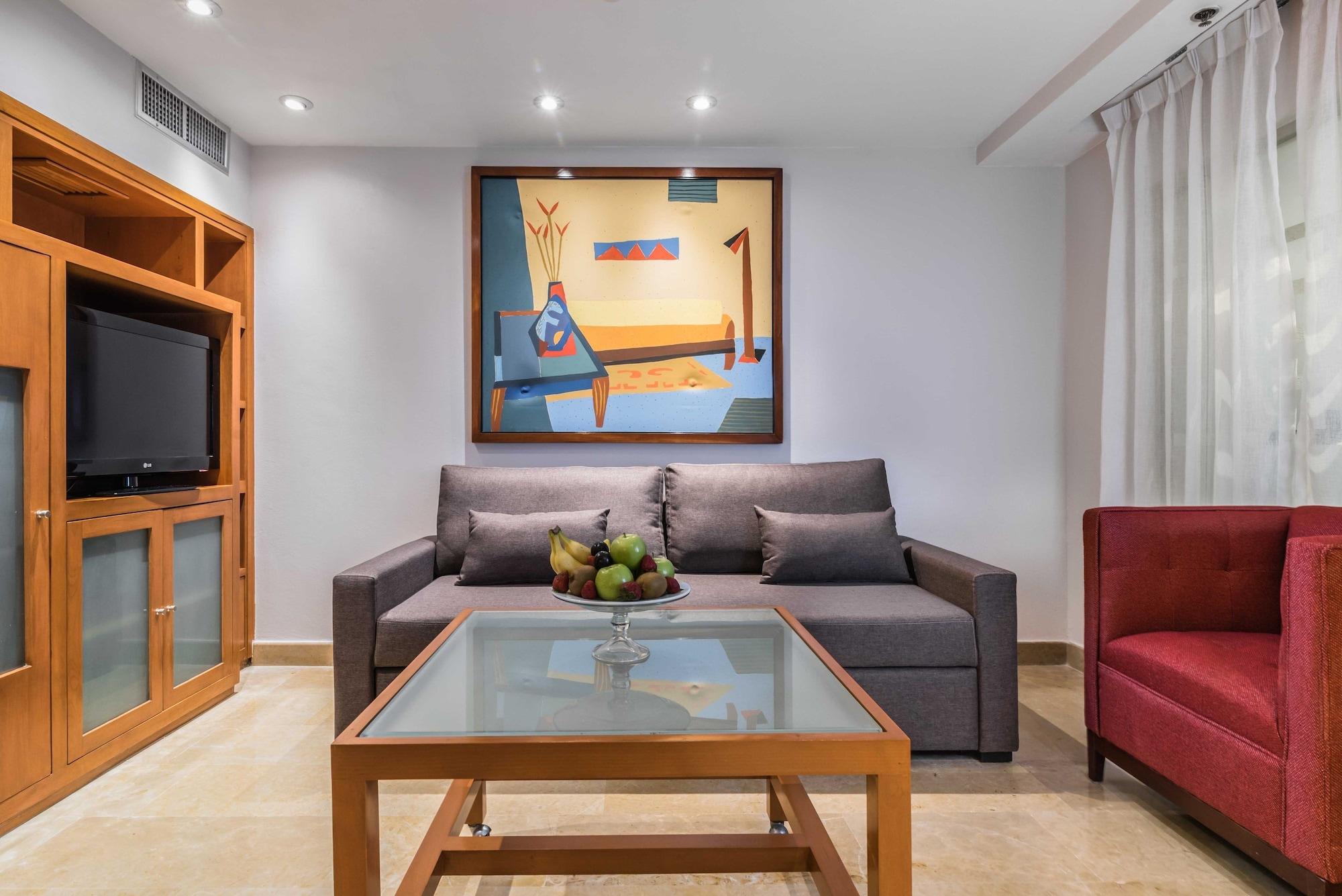 فندق أجنحة يوروستارز زونا روزا مدينة مكسيكو المظهر الخارجي الصورة A living room at the hotel