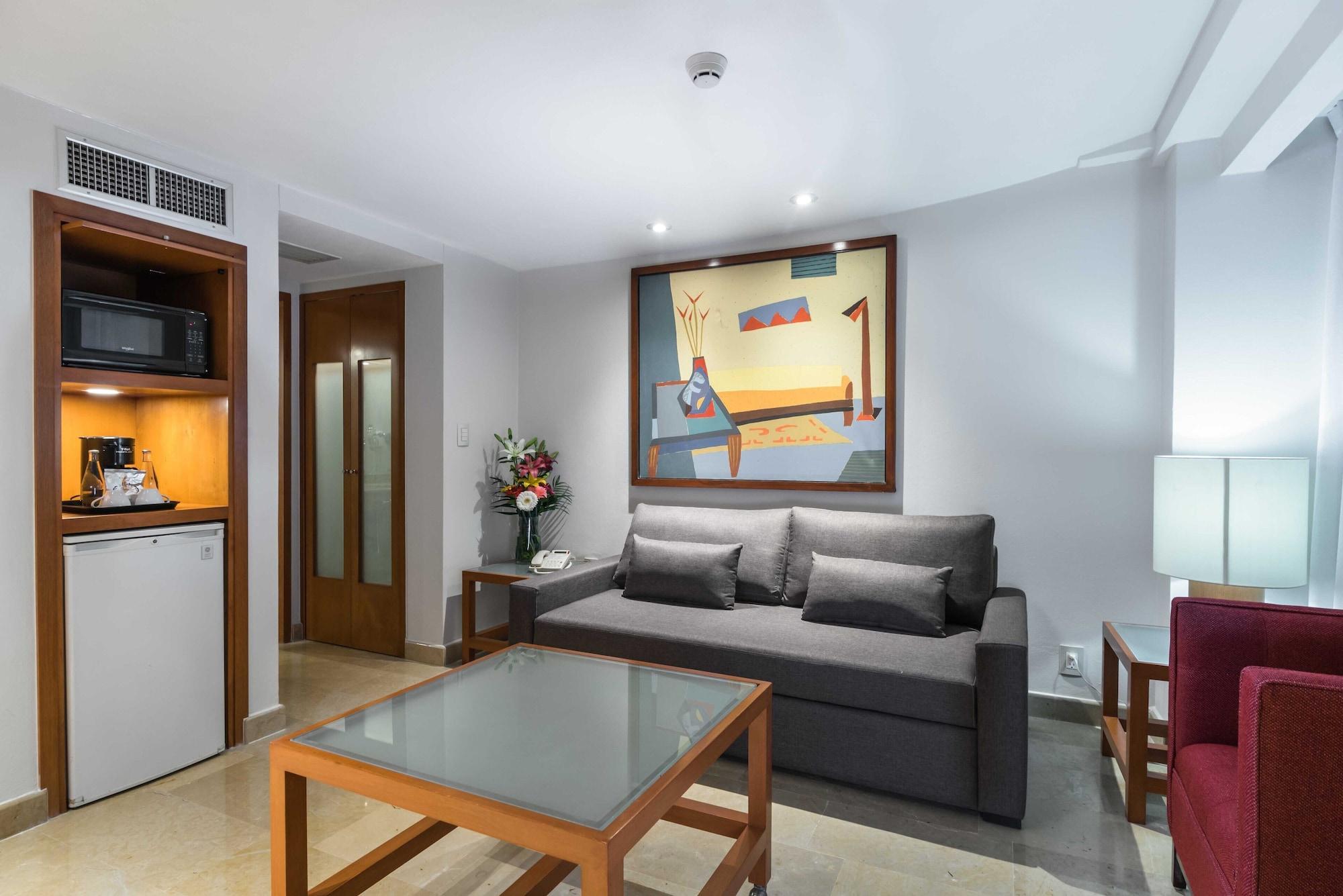 فندق أجنحة يوروستارز زونا روزا مدينة مكسيكو المظهر الخارجي الصورة A suite at the hotel