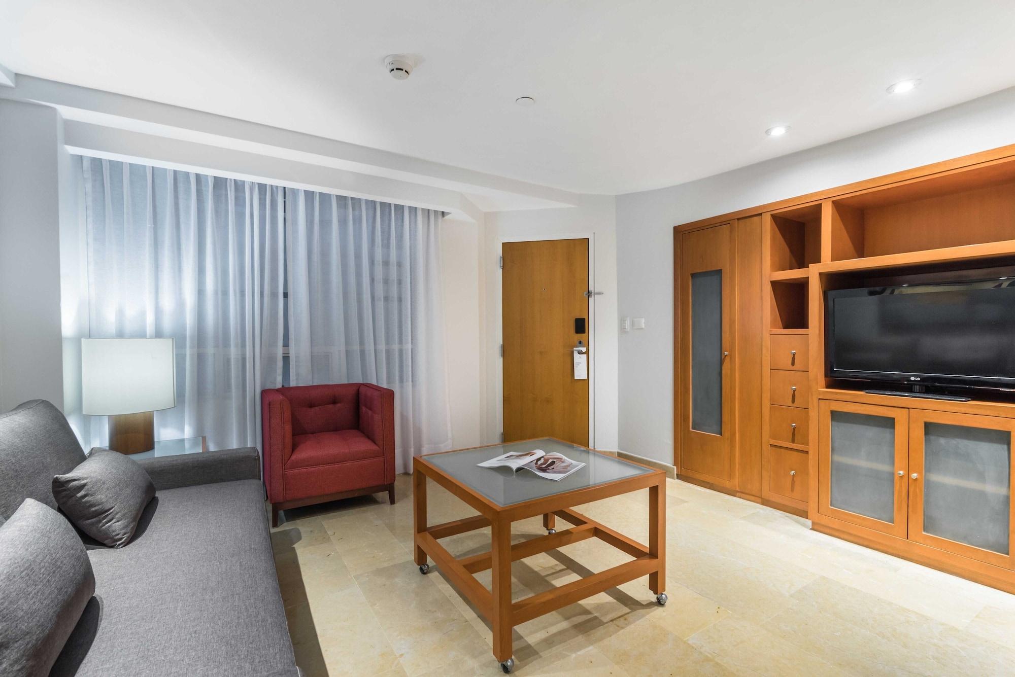 فندق أجنحة يوروستارز زونا روزا مدينة مكسيكو المظهر الخارجي الصورة A suite at the hotel