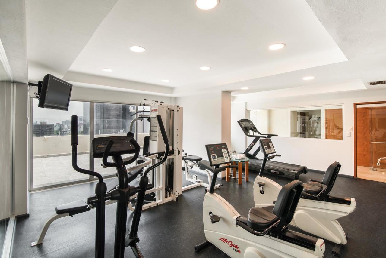 فندق أجنحة يوروستارز زونا روزا مدينة مكسيكو المظهر الخارجي الصورة The gym at the hotel